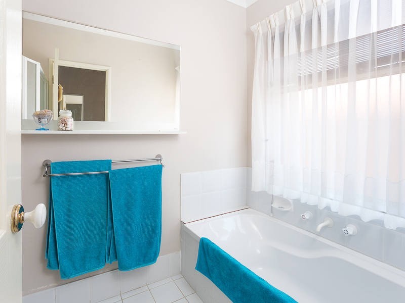 8 Moresby Close, Bibra Lake WA 6163