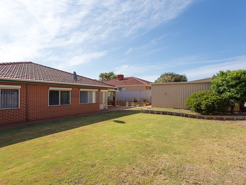 8 Moresby Close, Bibra Lake WA 6163