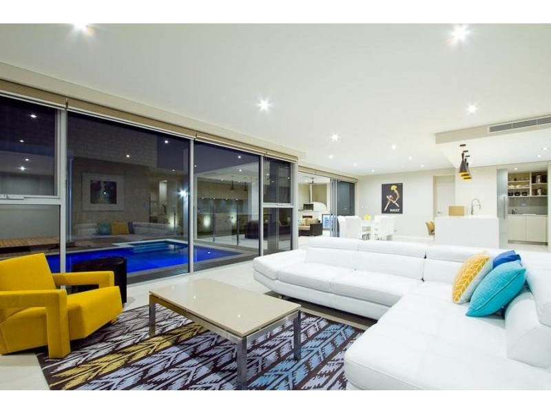 16 Hydaspe Vista, North Coogee WA 6163