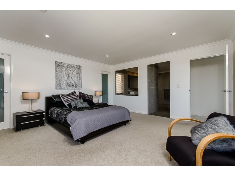 13 Sparrowhawk View, Beeliar WA 6164