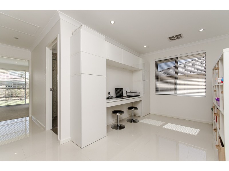 13 Sparrowhawk View, Beeliar WA 6164