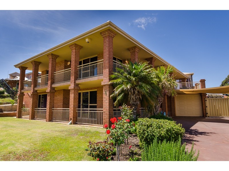 6 Challenger Rise, Coogee WA 6166