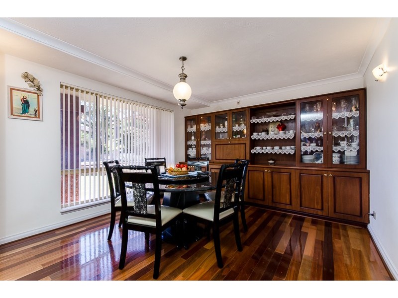 6 Challenger Rise, Coogee WA 6166