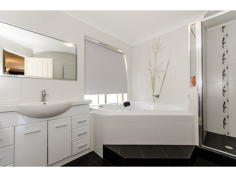 6 Challenger Rise, Coogee WA 6166