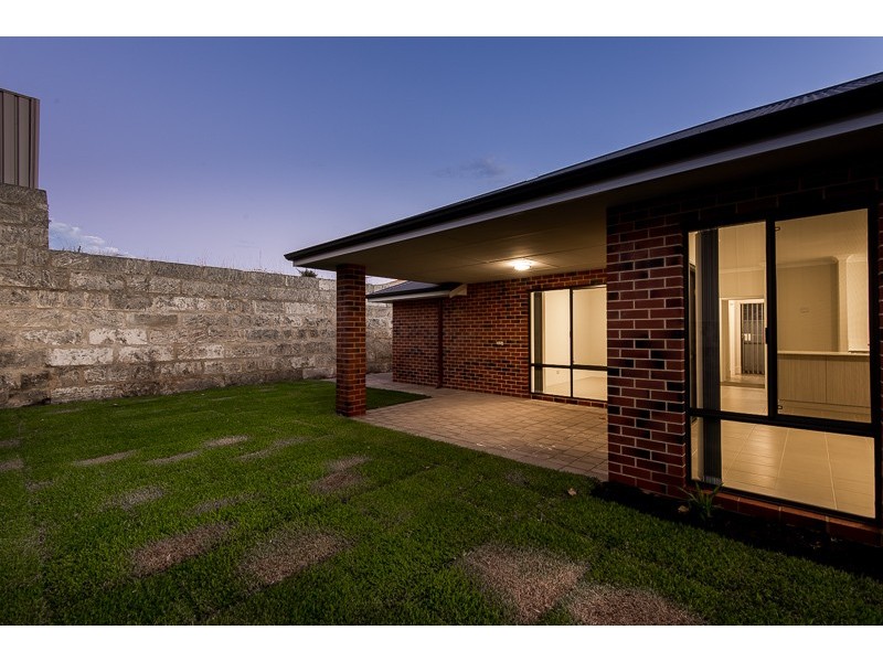 11 Birchley Road, Yangebup WA 6164