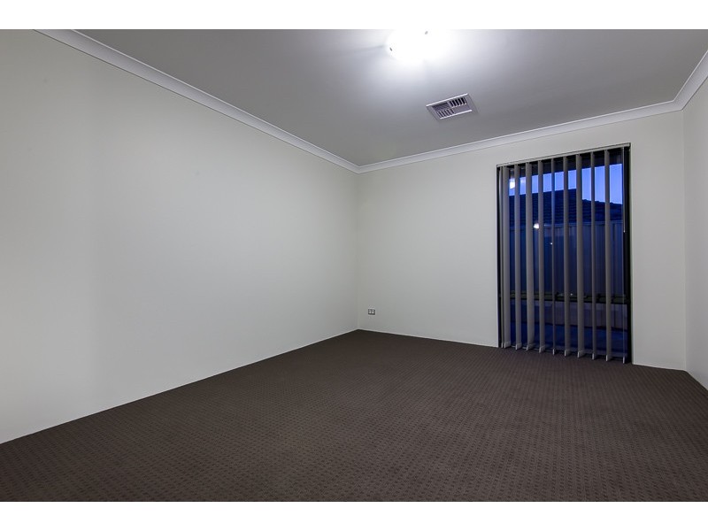 11 Birchley Road, Yangebup WA 6164