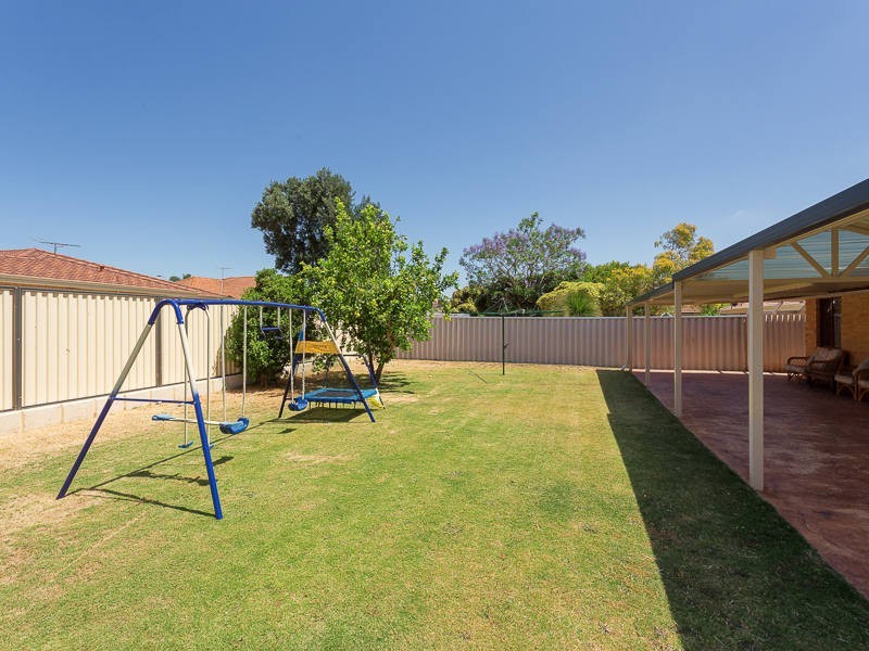 3 Madison Place, Cooloongup WA 6168