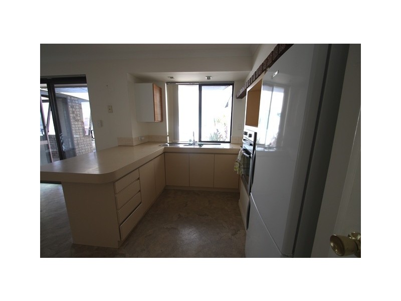 3 Bramston Street, Spearwood WA 6163