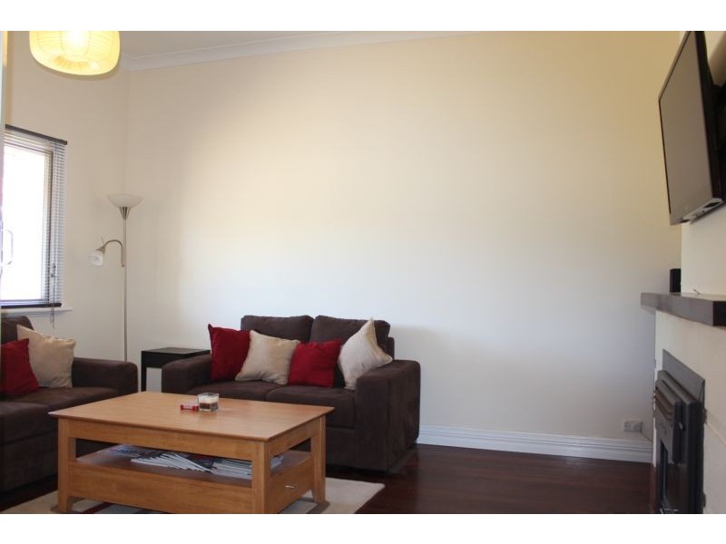 251 South Street, Beaconsfield WA 6162