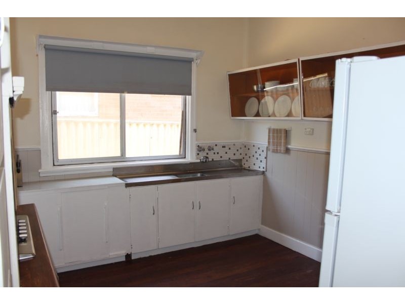 251 South Street, Beaconsfield WA 6162