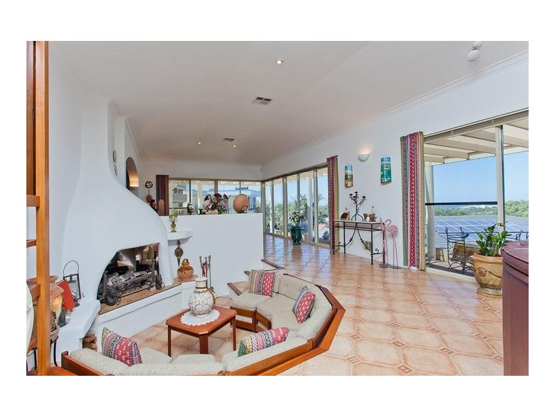 12 Howick Court, Coogee WA 6166