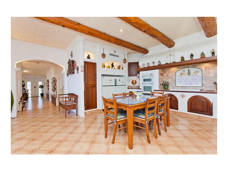 12 Howick Court, Coogee WA 6166