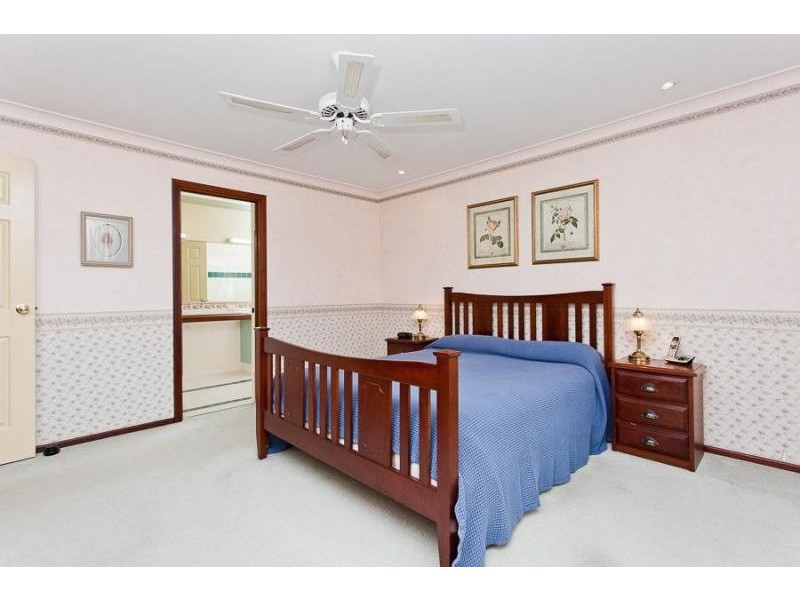 10 Hayward Parade, Coogee WA 6166