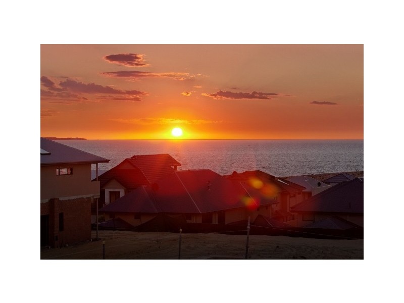 54 Arabella Loop, North Coogee WA 6163