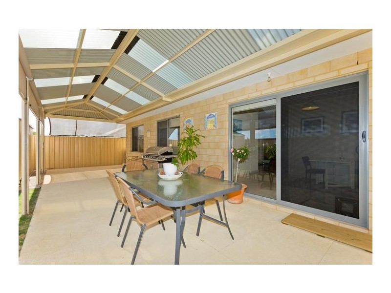 7 Ingrilli Court, Munster WA 6166