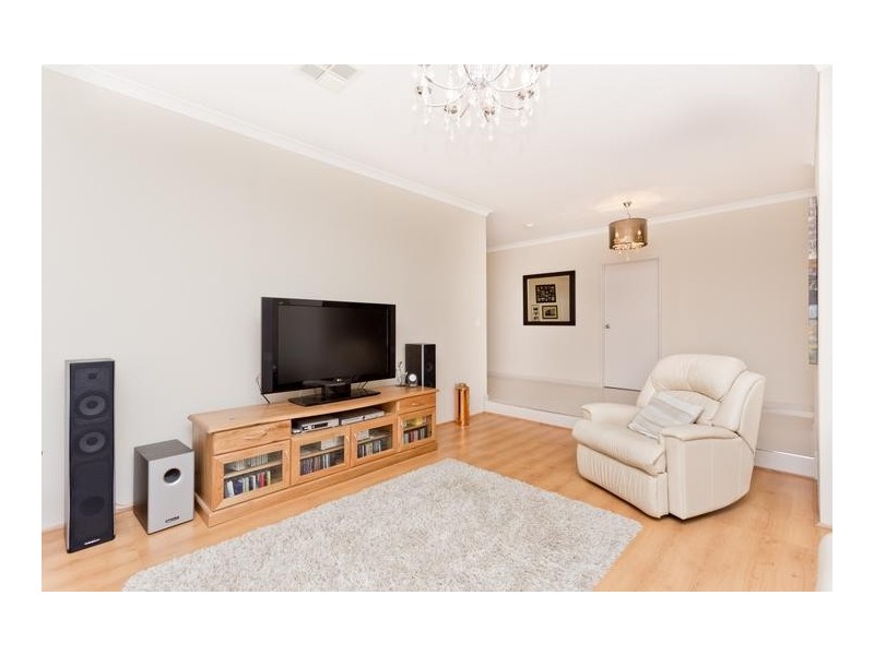 7 Ingrilli Court, Munster WA 6166