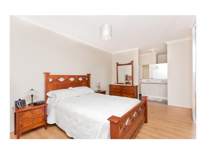 7 Ingrilli Court, Munster WA 6166