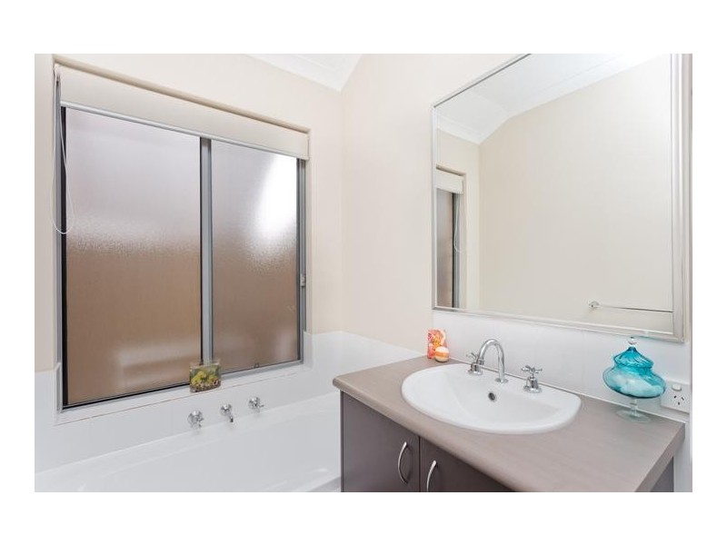 7 Ingrilli Court, Munster WA 6166