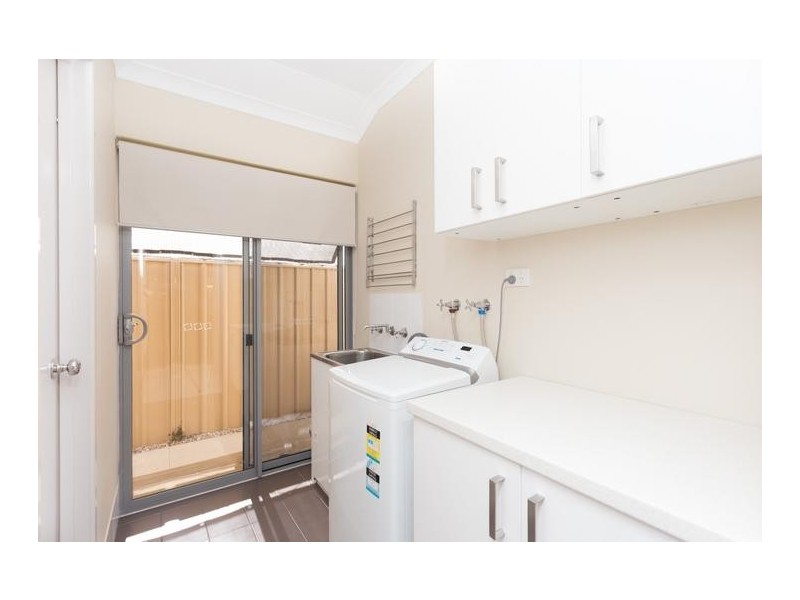 7 Ingrilli Court, Munster WA 6166