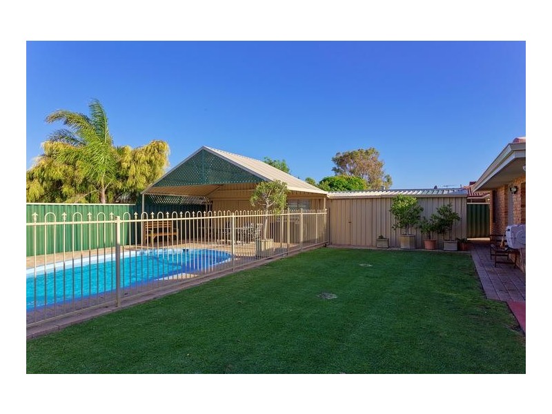 7 Javanica Court, Warnbro WA 6169