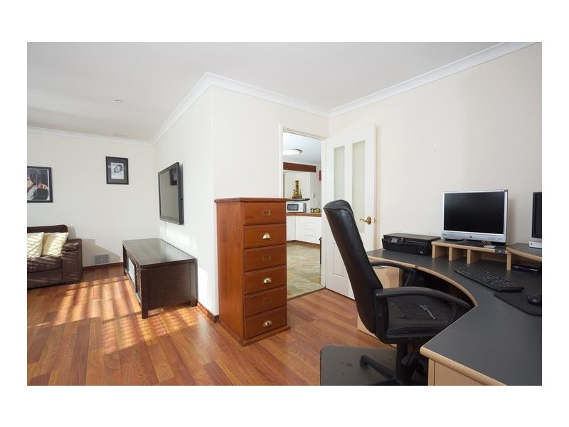 7 Javanica Court, Warnbro WA 6169
