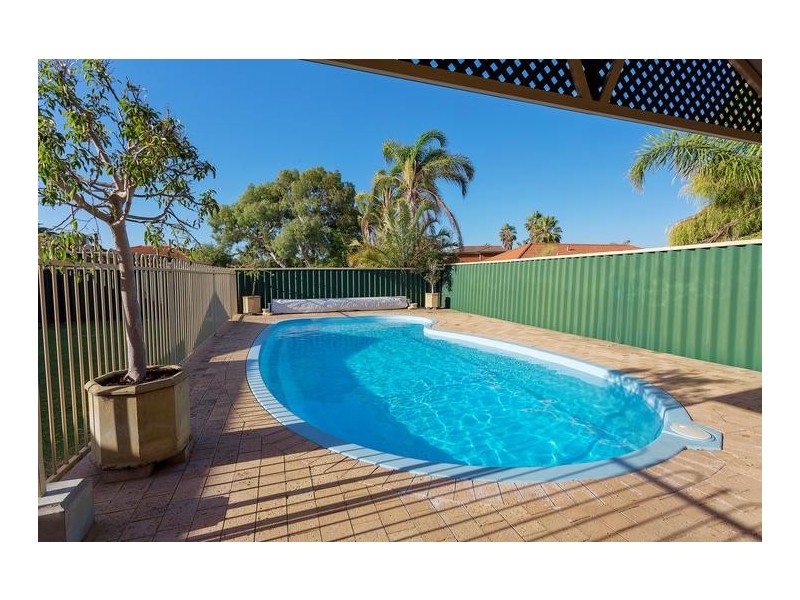 7 Javanica Court, Warnbro WA 6169