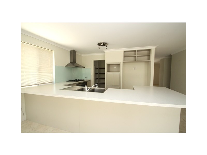 12 Kirkley Court, Success WA 6164