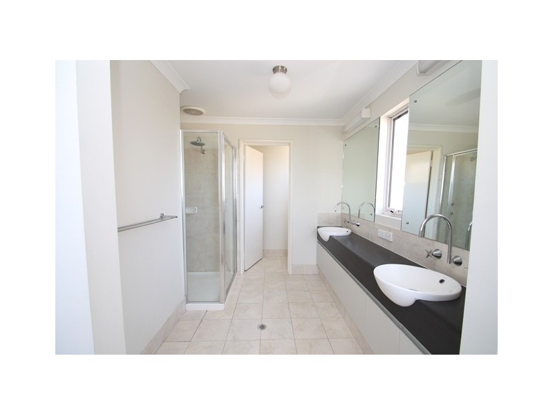 12 Kirkley Court, Success WA 6164