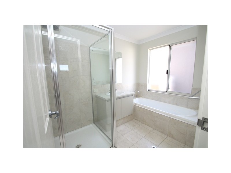 12 Kirkley Court, Success WA 6164