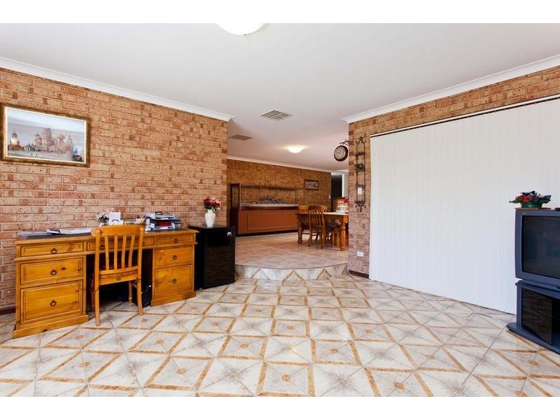 182 Winterfold Road, Kardinya WA 6163