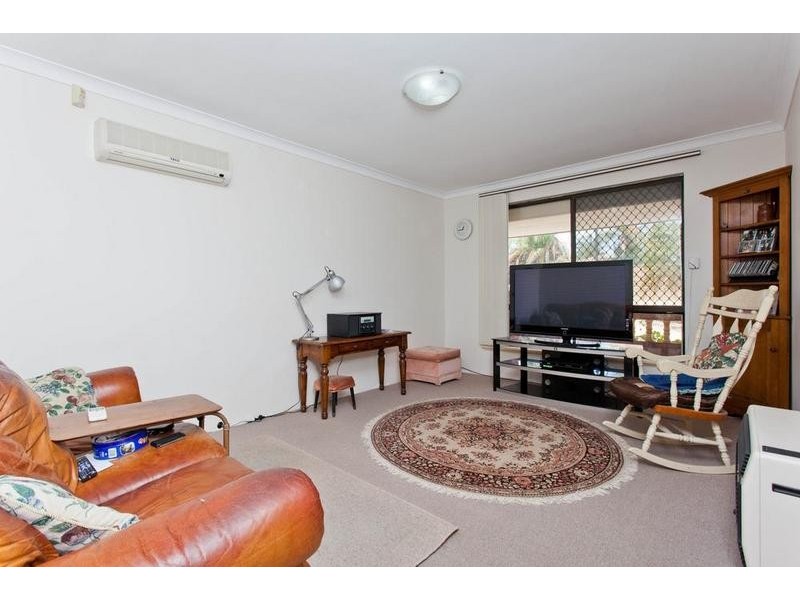 182 Winterfold Road, Kardinya WA 6163