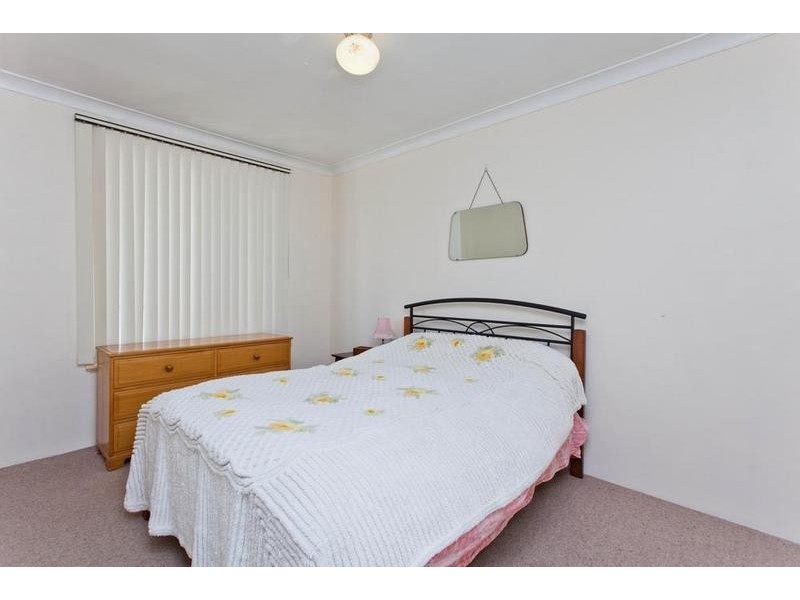 182 Winterfold Road, Kardinya WA 6163