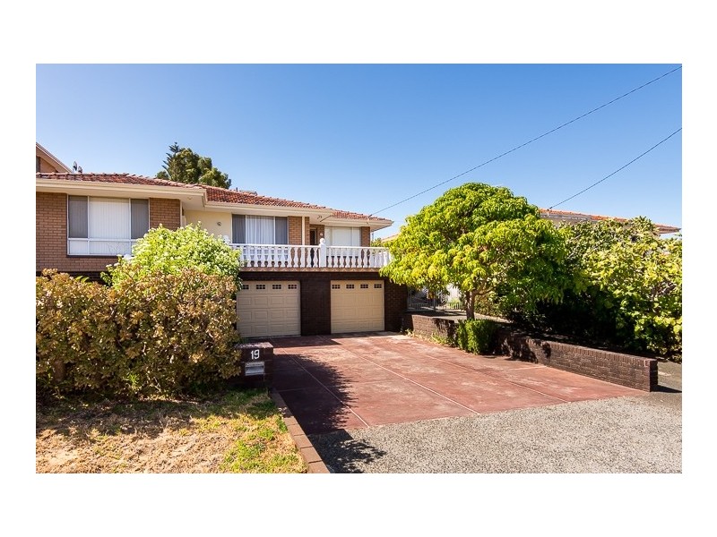 19 Glendower Way, Spearwood WA 6163
