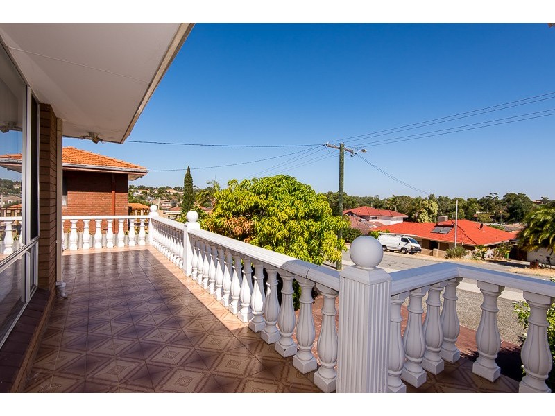 19 Glendower Way, Spearwood WA 6163