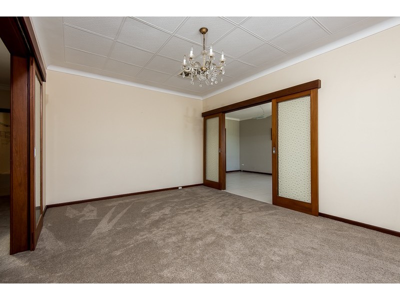 19 Glendower Way, Spearwood WA 6163