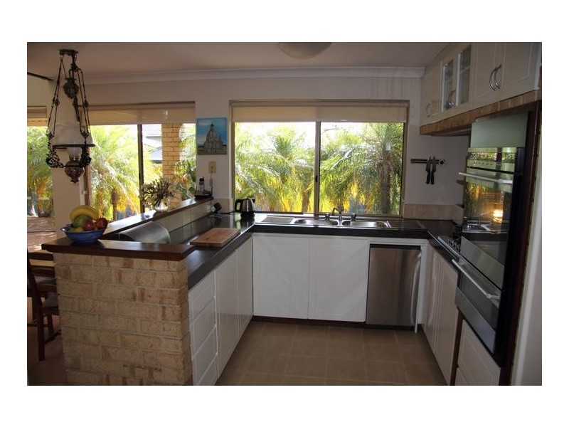 9 Duchart Way, Coogee WA 6166