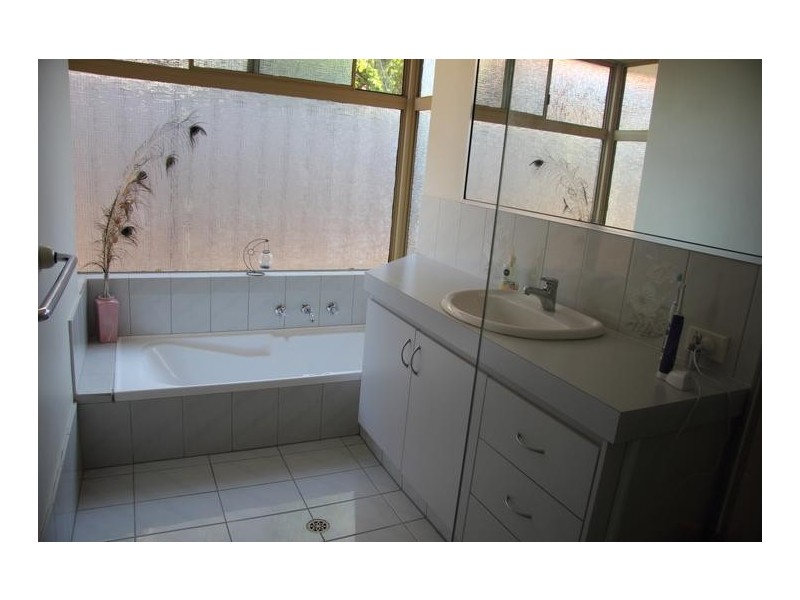 9 Duchart Way, Coogee WA 6166