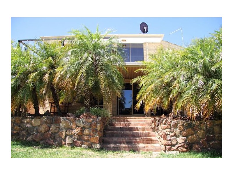 9 Duchart Way, Coogee WA 6166