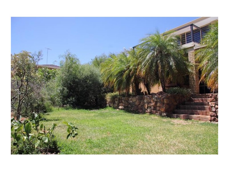 9 Duchart Way, Coogee WA 6166