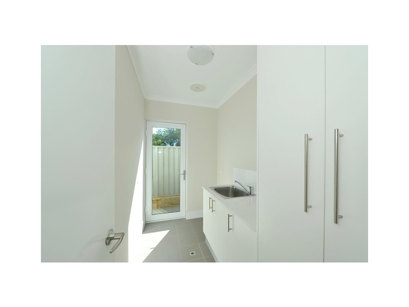 6/21 Edeline Street, Spearwood WA 6163