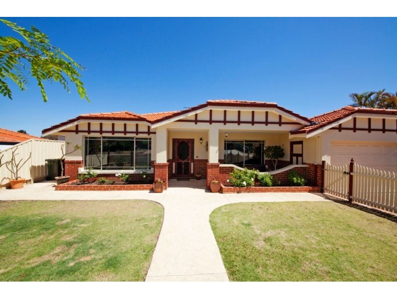 38 Crossland Way, Kardinya WA 6163