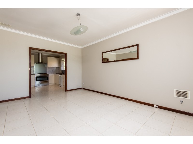 19 Glendower Way, Spearwood WA 6163