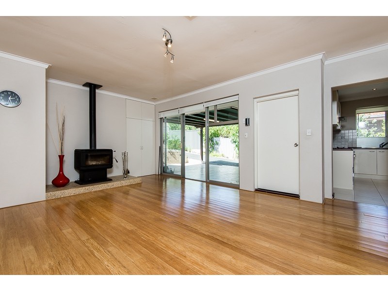 19 Glendower Way, Spearwood WA 6163