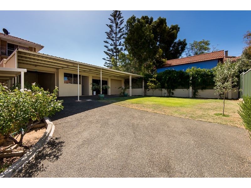 19 Glendower Way, Spearwood WA 6163