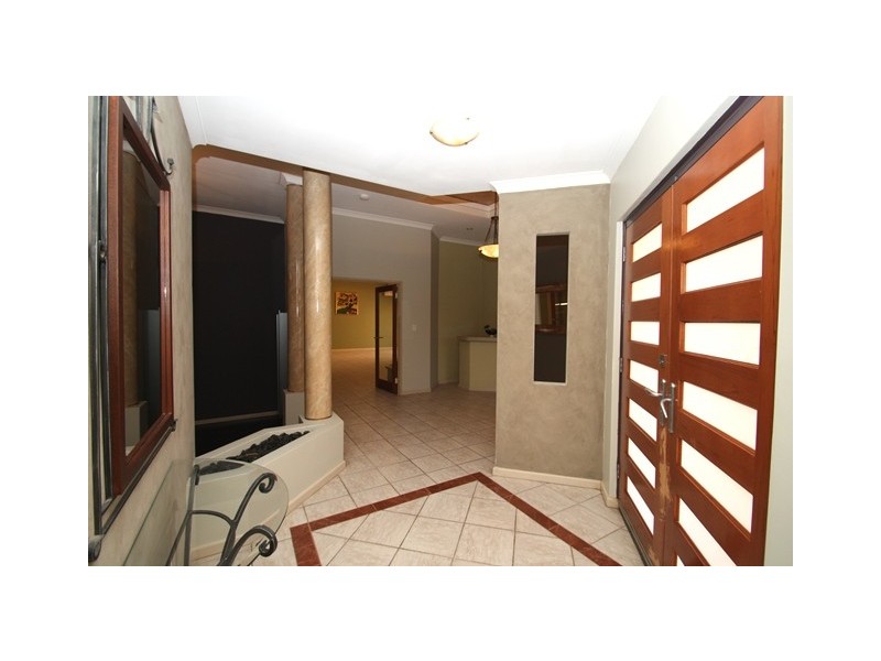 4 Cranberry Street, Coogee WA 6166