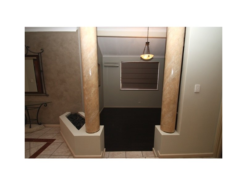 4 Cranberry Street, Coogee WA 6166