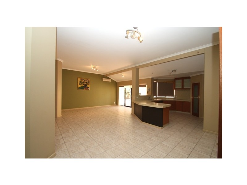 4 Cranberry Street, Coogee WA 6166