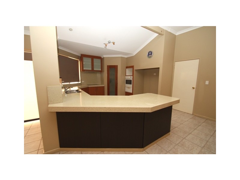 4 Cranberry Street, Coogee WA 6166