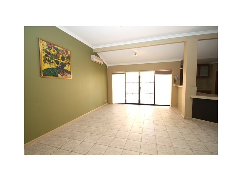 4 Cranberry Street, Coogee WA 6166