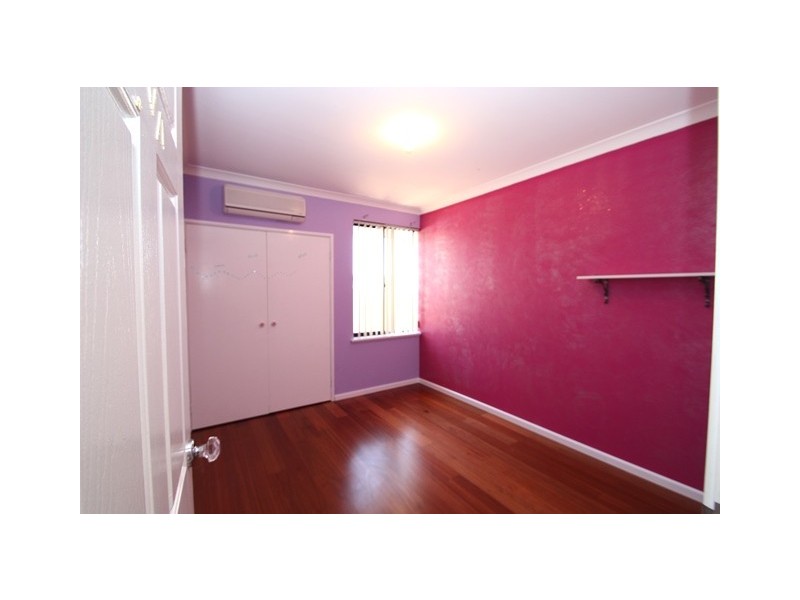 4 Cranberry Street, Coogee WA 6166